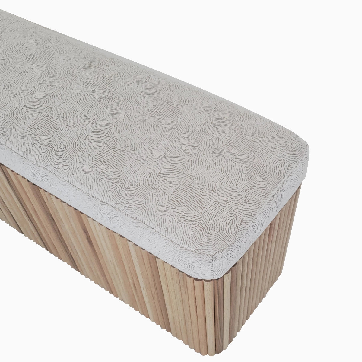 Taburete largo Iris con madera de encino. FACTOR DIEZ