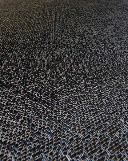Riff Modelo Blackish Taupe – textura en instalación monolítica