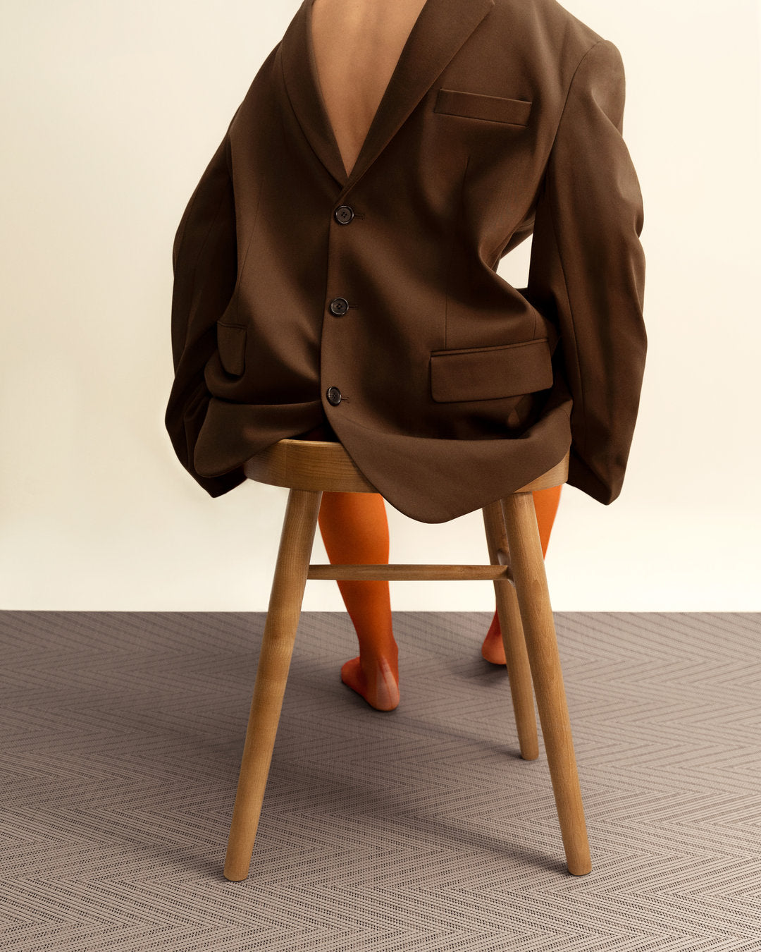 Graphic Modelo Herringbone Beige – aplicación en interior