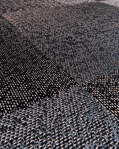 Riff Modelo Blackish Rose – textura en instalación a cuarto de vuelta