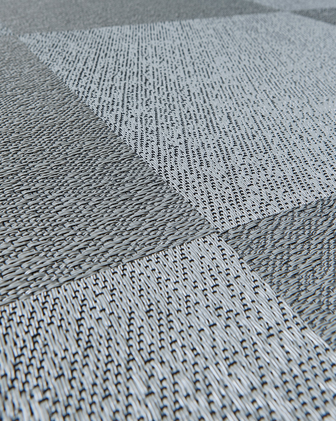 Riff Modelo Greyish Metal – textura en instalación a cuarto de vuelta