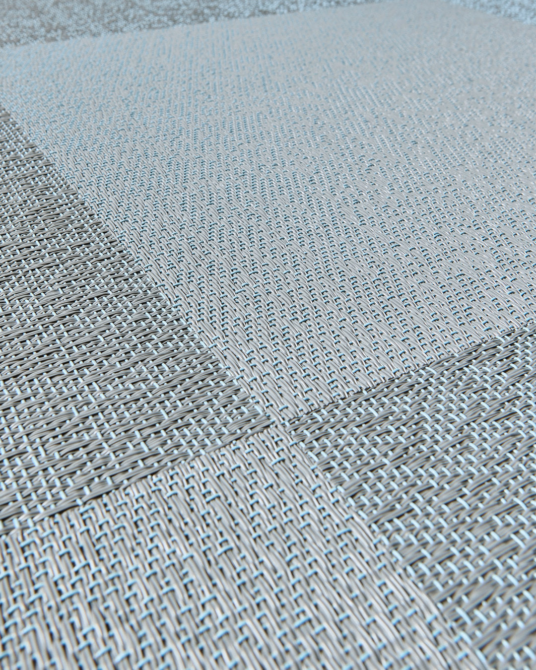 Riff Modelo Greyish Mint – textura en instalación a cuarto de vuelta
