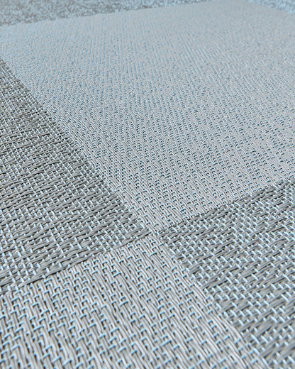 Riff Modelo Greyish Mint – textura en instalación a cuarto de vuelta