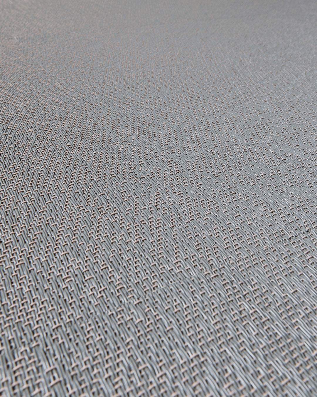 Riff Modelo Greyish Rose – textura en instalación monolítica
