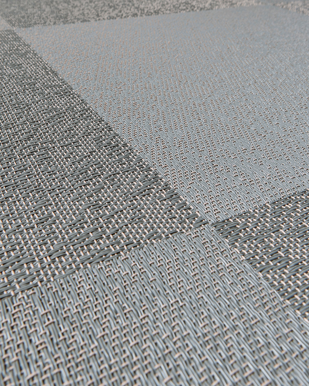 Riff Modelo Greyish Rose – textura en instalación a cuarto de vuelta