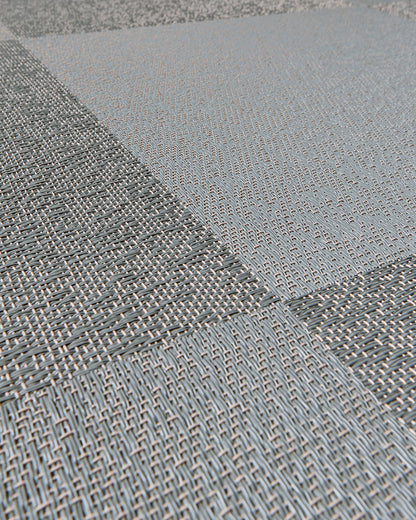 Riff Modelo Greyish Rose – textura en instalación a cuarto de vuelta