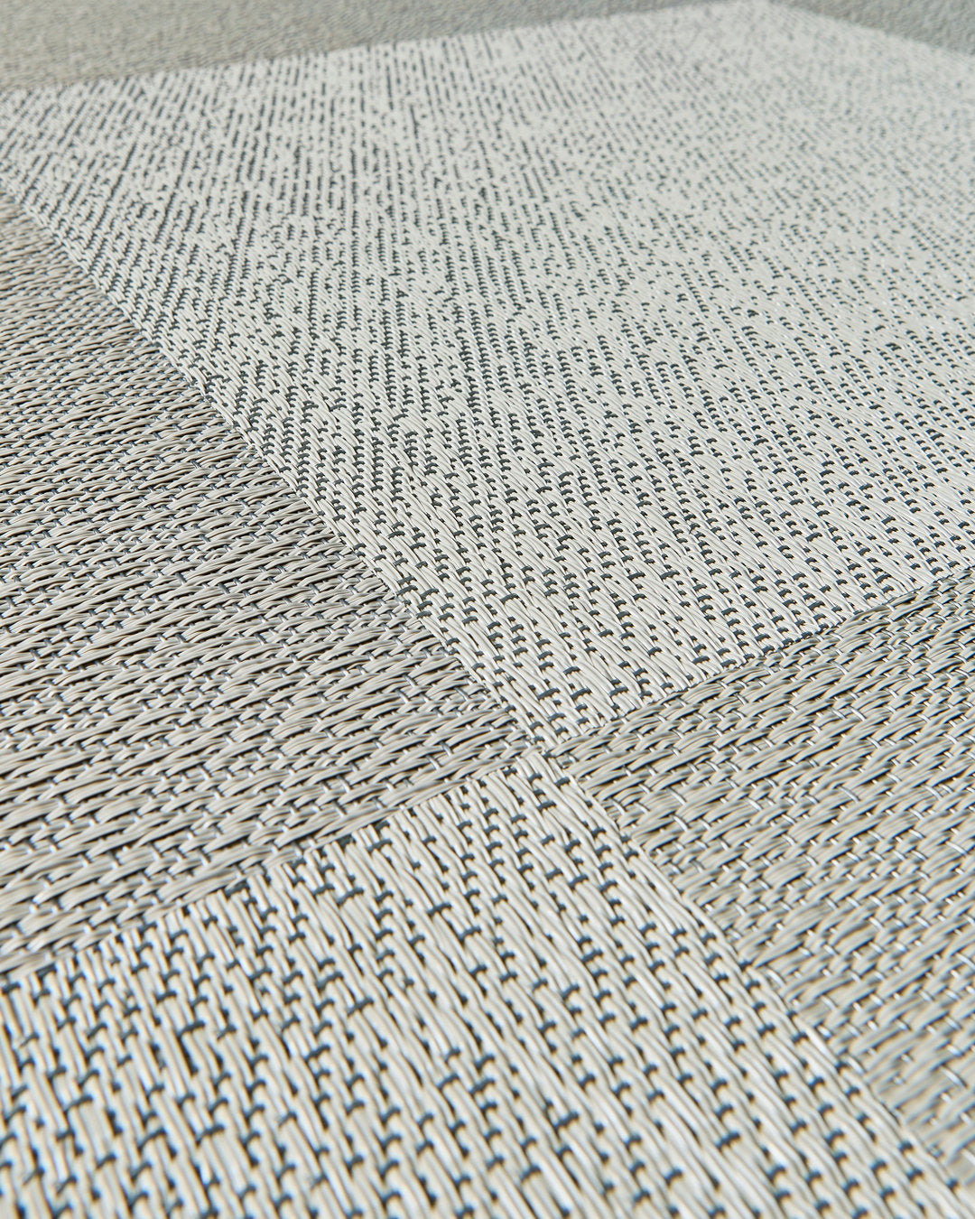 Riff Modelo Naturelle Chrome – textura en instalación a cuarto de vuelta