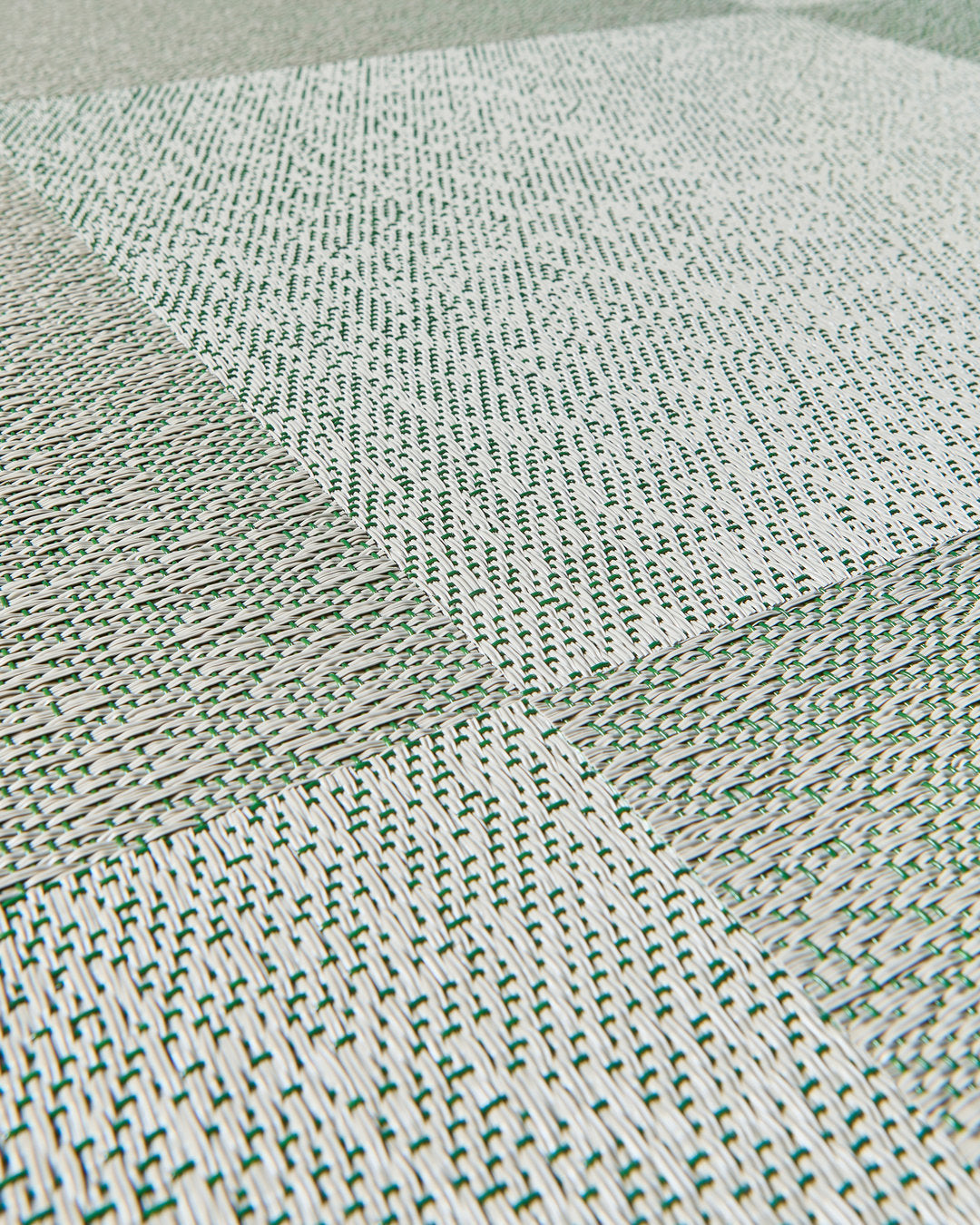 Riff Modelo Naturelle Green – textura en instalación a cuarto de vuelta