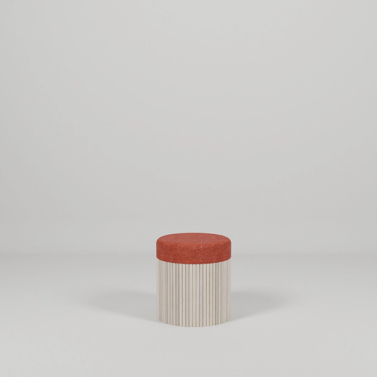 Taburete redondo coral con madera de fresno. FACTOR DIEZ